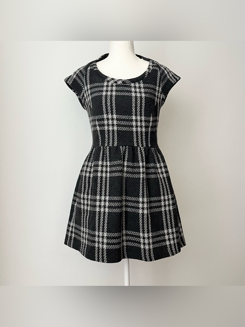 Geren Ford Tweed Plaid Mini Dress Size S Gray Fit Flare Elegant Old Money Preppy